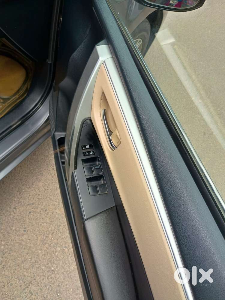 Toyota Corolla Altis Vl At, 2016, Petrol