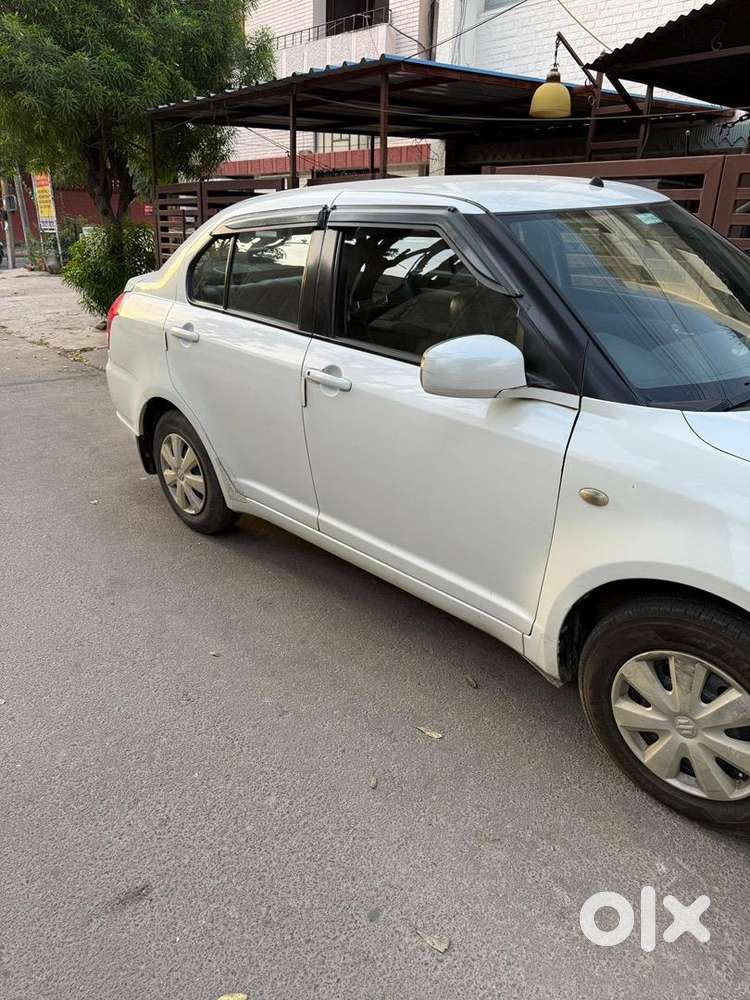 Maruti Suzuki Swift Dzire 2011