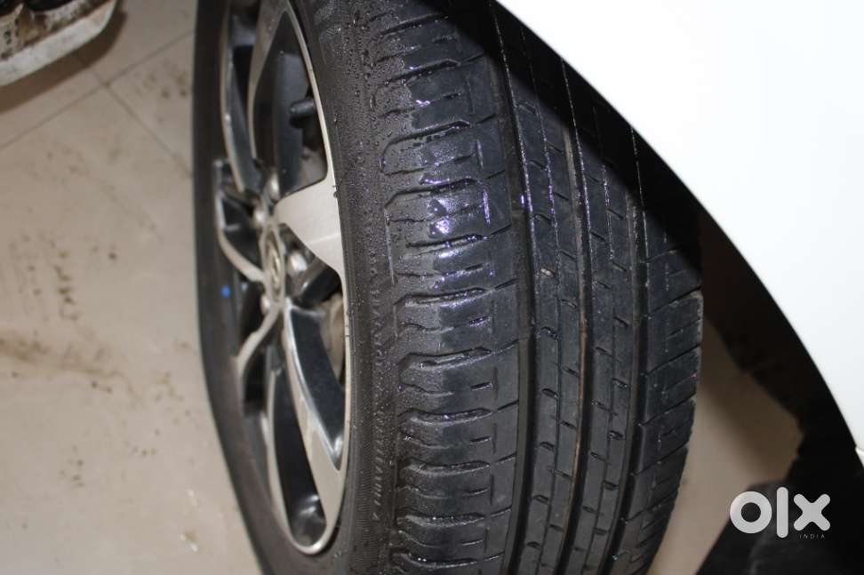 Toyota Rumion V At, 2023, Petrol
