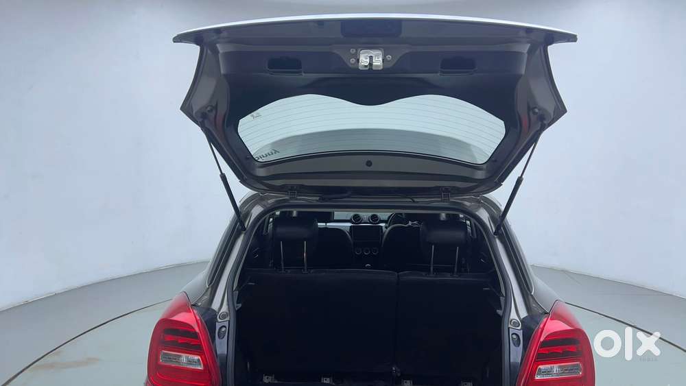 Maruti Suzuki Swift 1.3 Zxi, 2023, Petrol