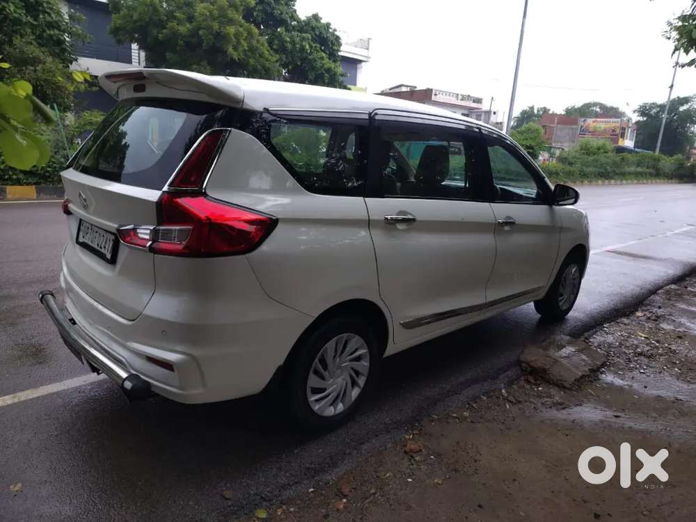 Maruti Suzuki Ertiga 2021 Vxi Automatic