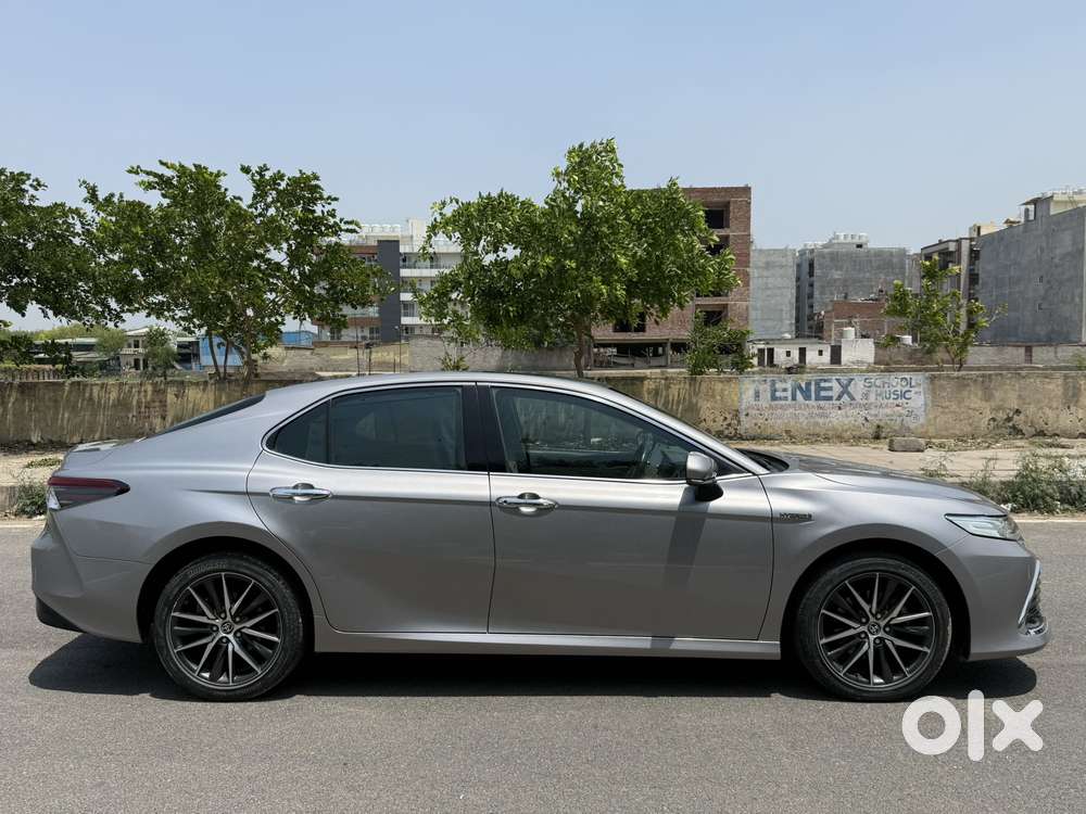 Toyota Camry 2.5 Hybrid, 2022, Petrol