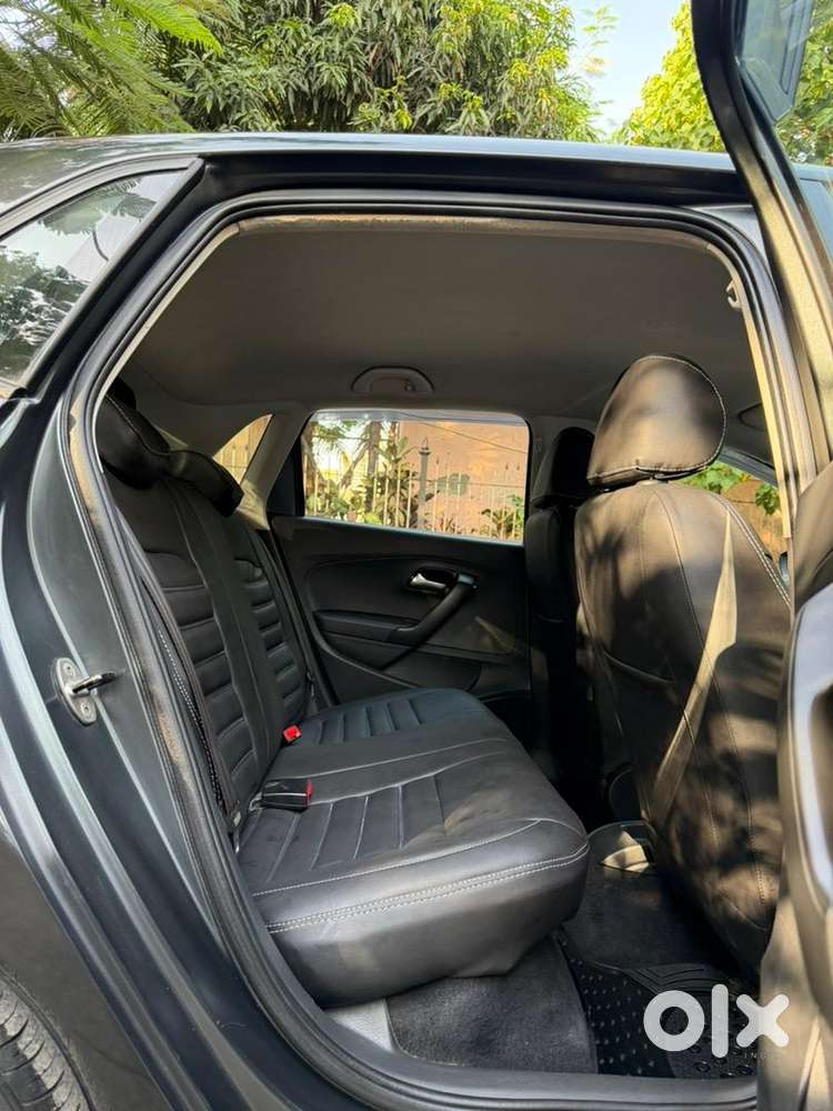 Volkswagen Polo Comfortline 2015 Cng  Well Maintained