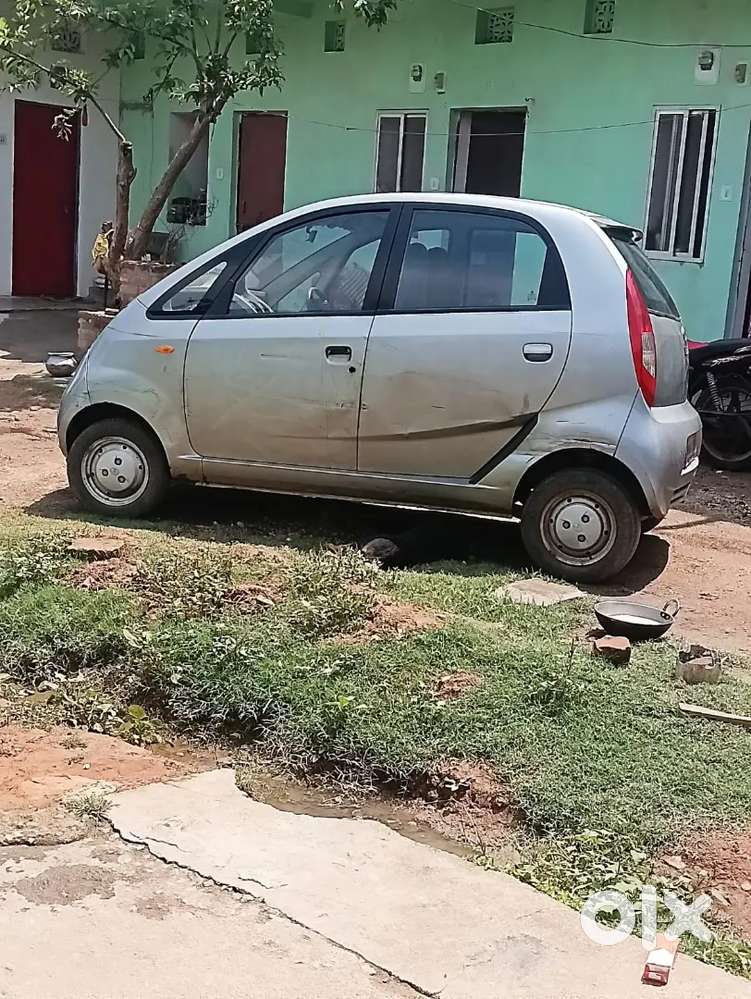 1st Hand Car 9400km Drive Only