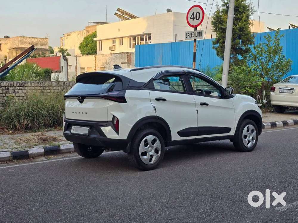 Tata Nexon Fearless Plus S 1.2 Revotron Petrol 6mt Dt, 2024, Petrol
