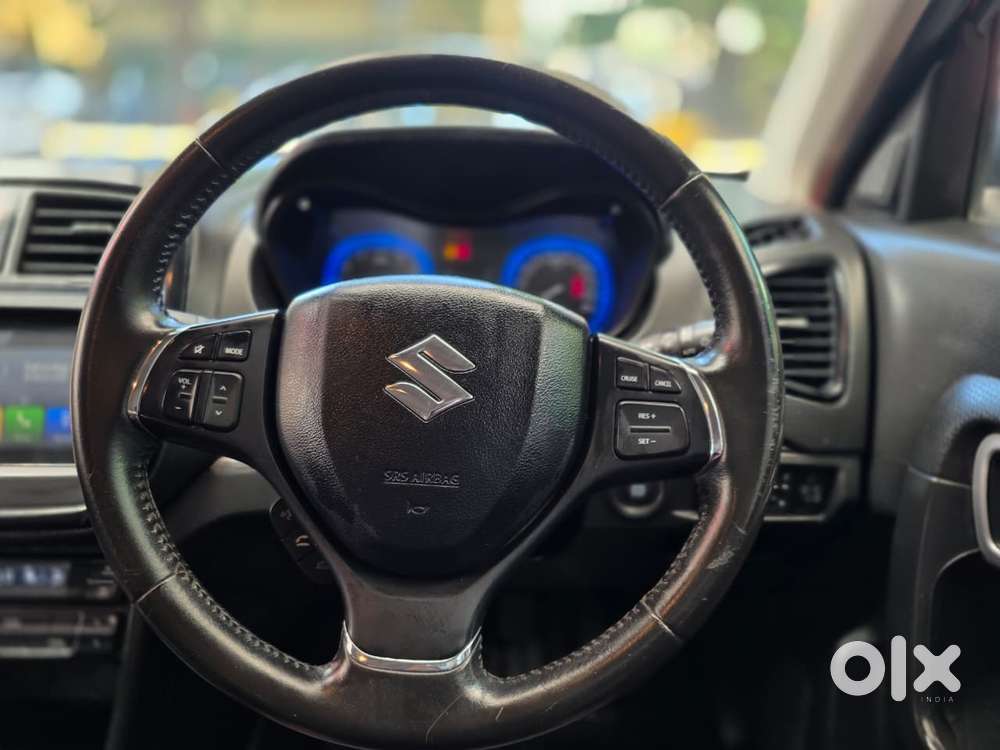 Maruti Suzuki Brezza 1.5 Zxi Plus Smart Hybrid Dual Tone, 2021, Petr..