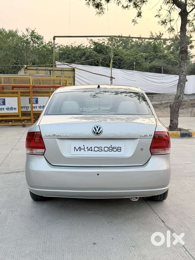 Volkswagen Vento Petrol Highline, 2011, Petrol