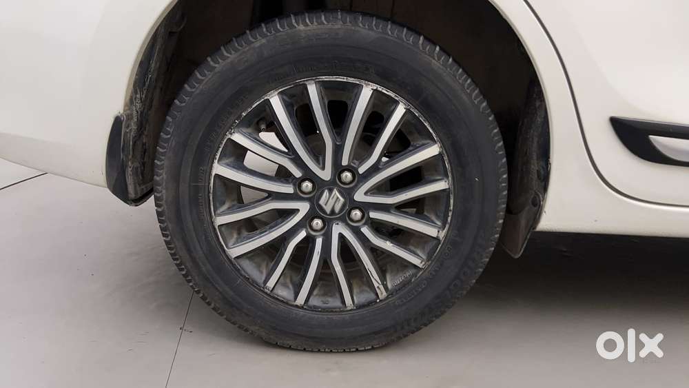 Maruti Suzuki Dzire 1.2 Zxi Plus Amt, 2017, Petrol