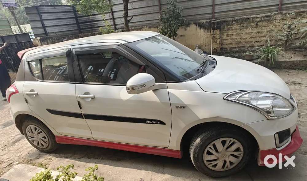 Maruti Suzuki Swift Vxi