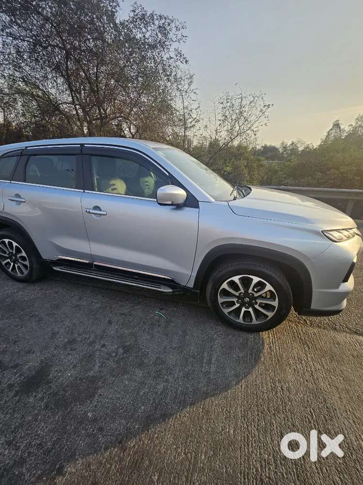 Lady Used Long Drive Used 1 Kg Cng 30 Km Average On High Way City 180