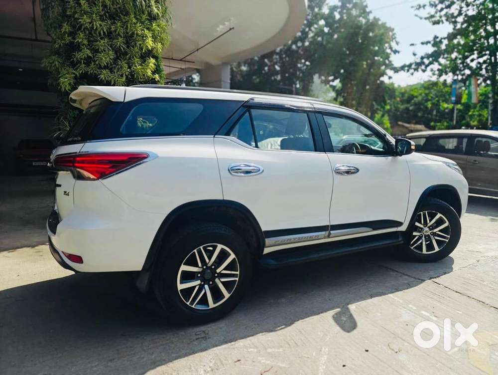 Toyota Fortuner 2017 Diesel 80000 Km Driven