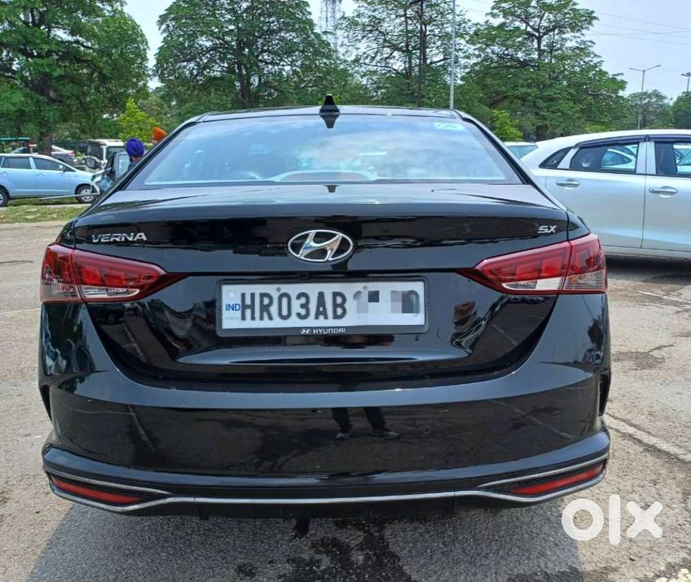 Hyundai Verna Sx(o) Petrol At, 2022, Petrol
