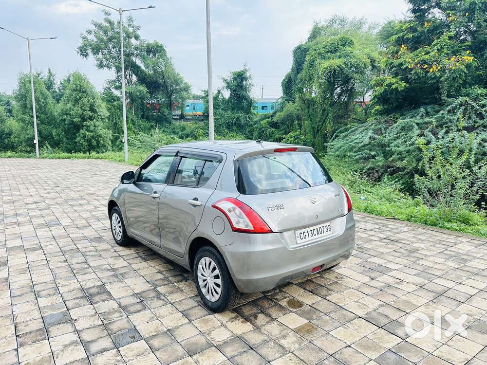 Maruti Suzuki Swift Vxi + Manual, 2012, Petrol