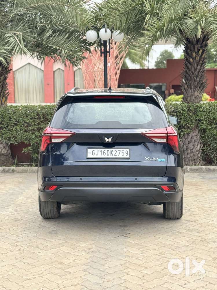 Mahindra Xuv700 2.2 Mx Diesel Mt 5 Str, 2023, Diesel