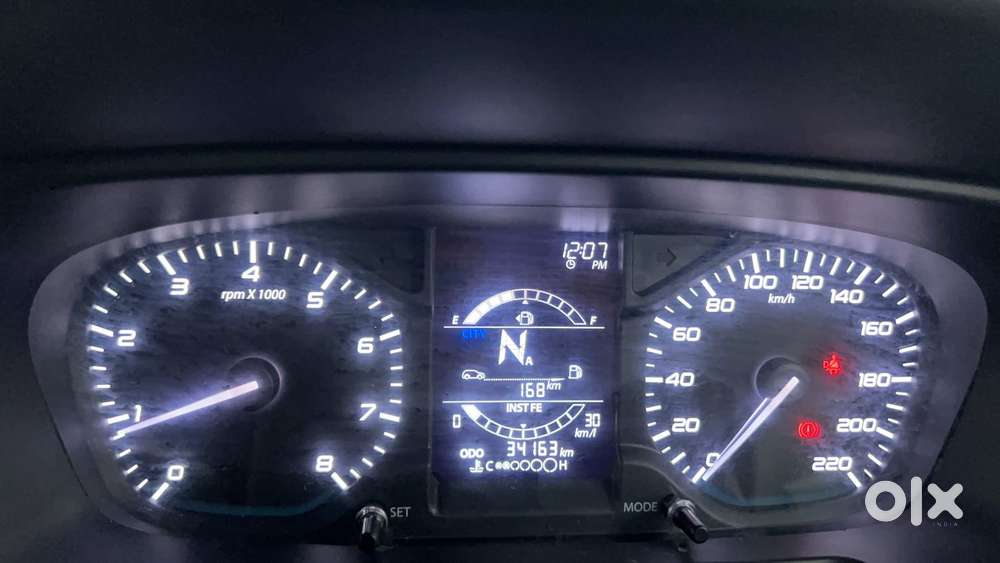 Tata Punch Accomplished Amt, 2023, Petrol