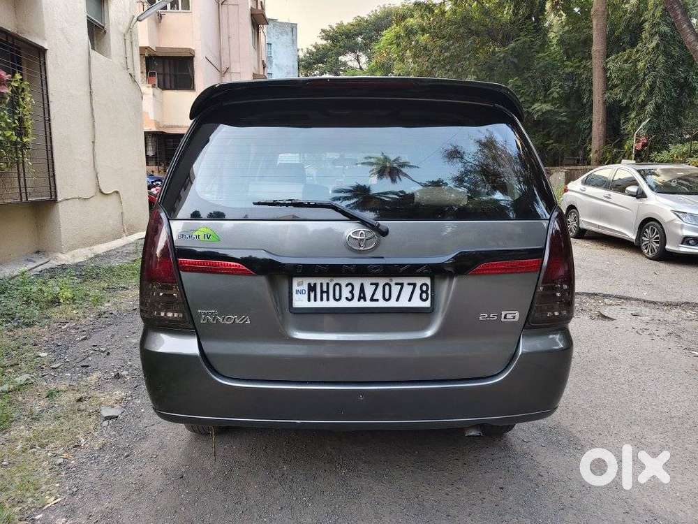 Toyota Innova 2.5 G (diesel) 8 Seater, 2011, Diesel