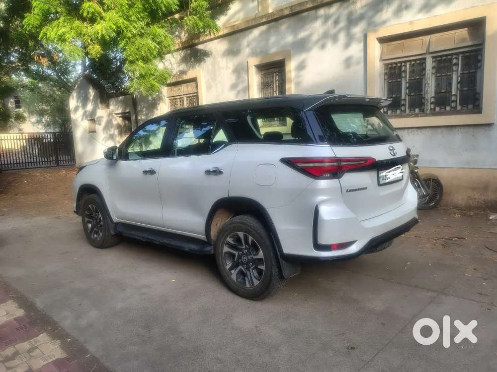 Goverment Officer Owned, Legender 4x2 Auto, 37000 Km, 1st Owner