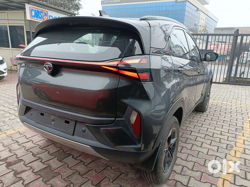 Tata Nexon, 2023, Petrol