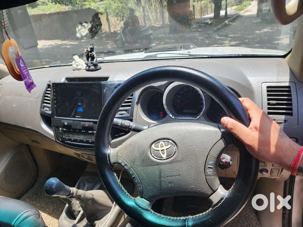 Toyota Fortuner 2010