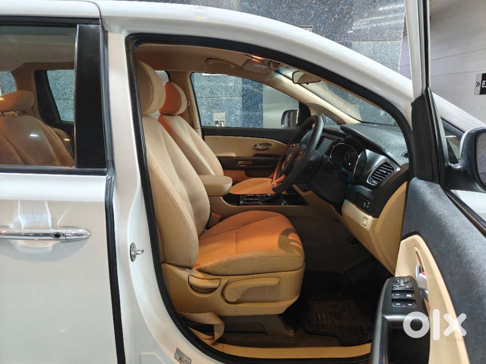 Kia Carnival Premium, 2021, Diesel