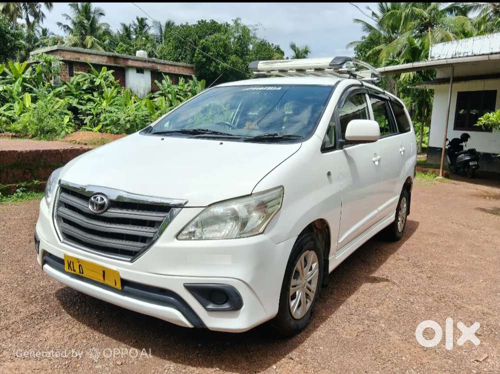 Toyota Innova 2014 Diesel 295000 Km Driven