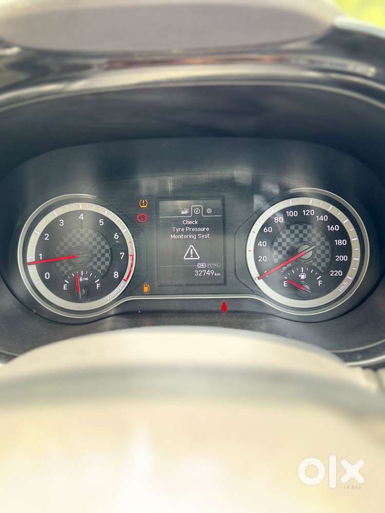 Hyundai Aura 1.2 Sx Cng, 2023, Cng & Hybrids