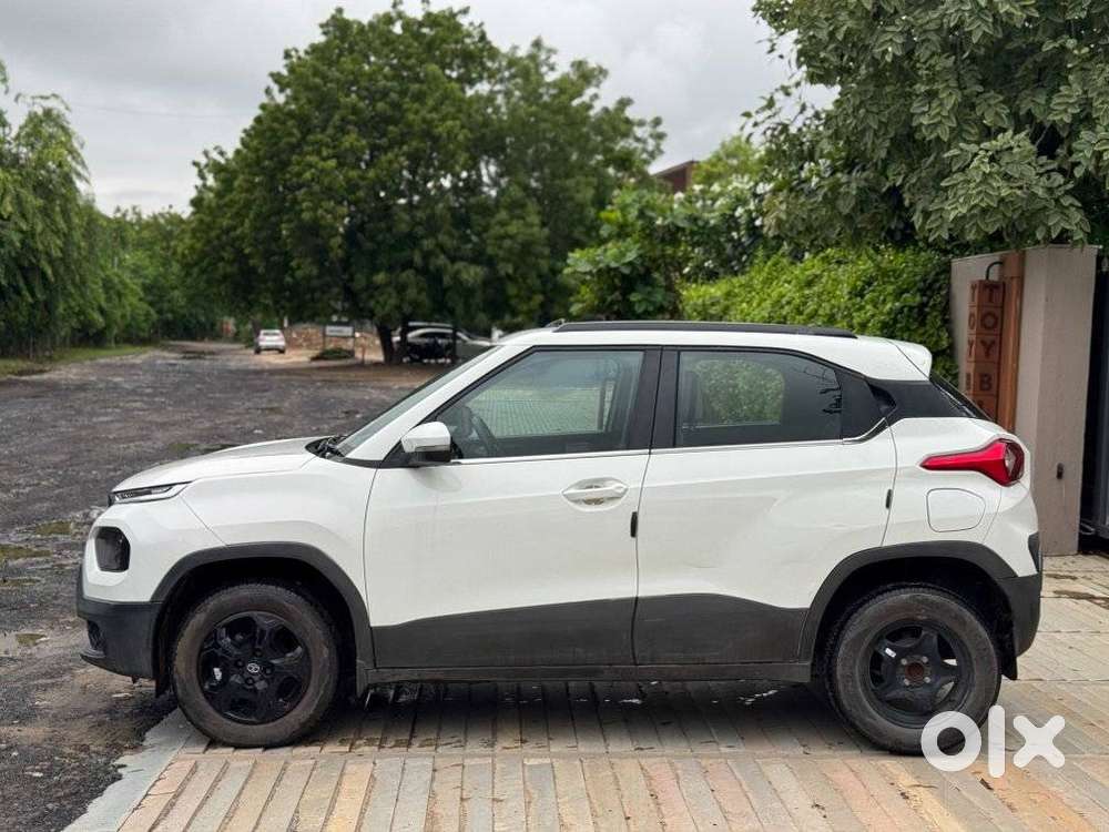 Tata Punch Accomplished Amt, 2022, Petrol