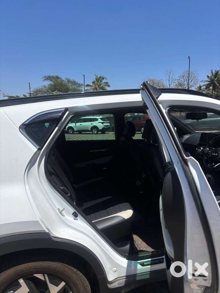 Kia Sonet 2024 Petrol Well Maintained