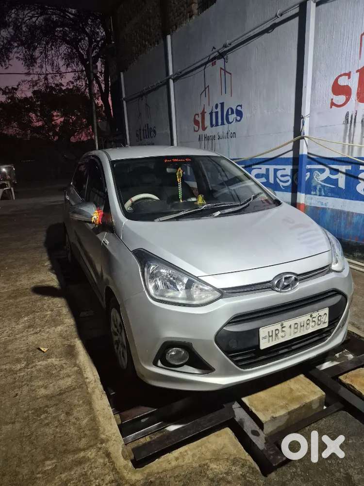 Hyundai Xcent 2016
