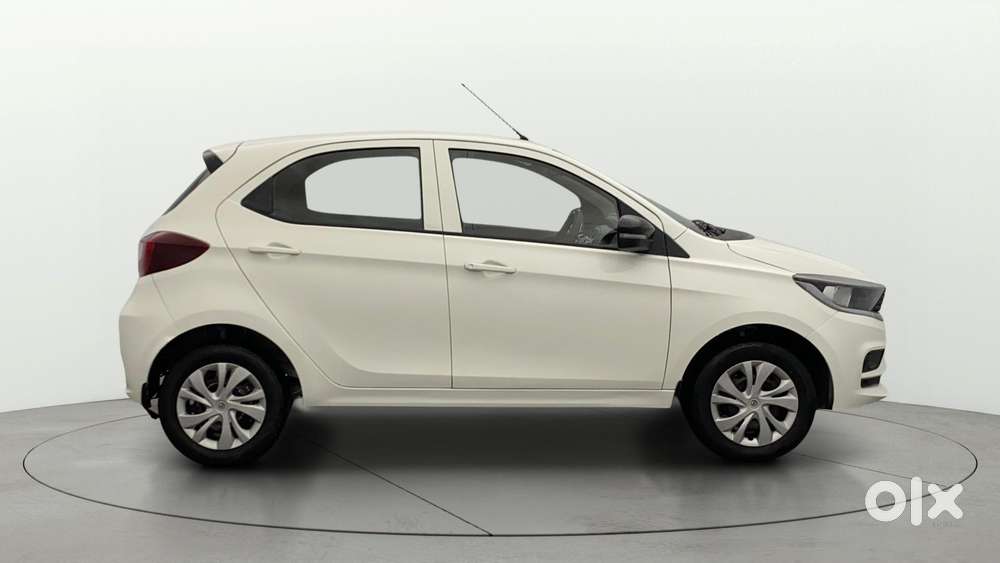 Tata Tiago 1.2 Revotron Xt Cng, 2022, Cng & Hybrids