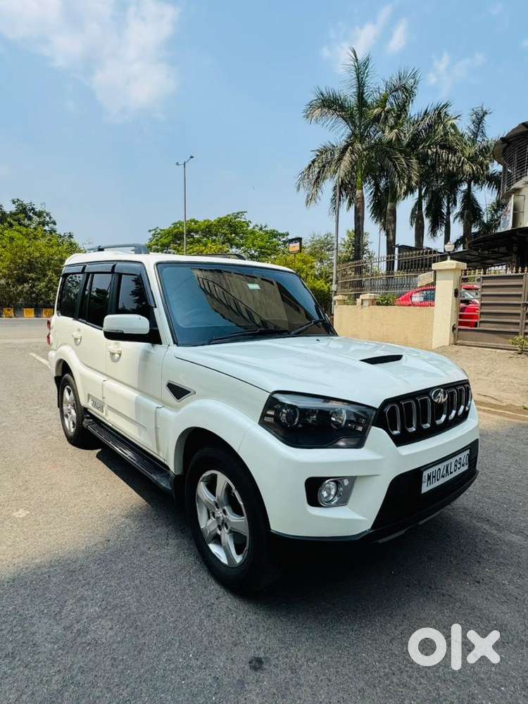 Mahindra Scorpio S11