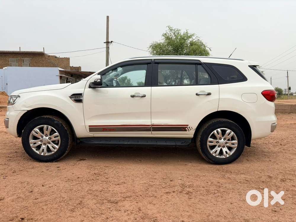 Ford Endeavour 2016 Diesel Well Maintained