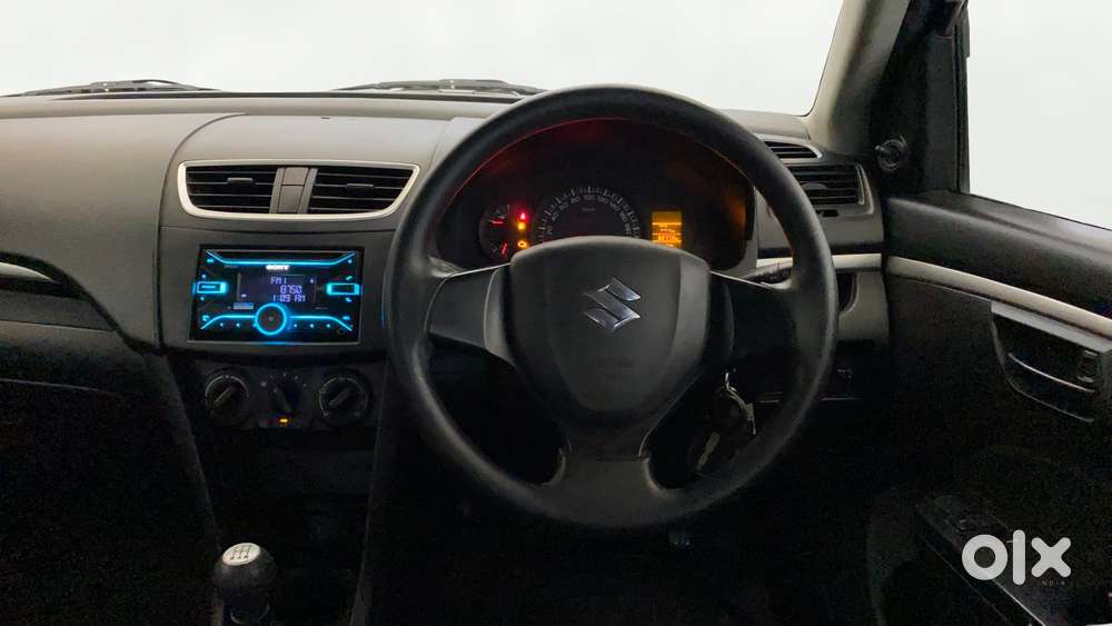 Maruti Suzuki Swift 1.2 Lxi (o), 2017, Petrol