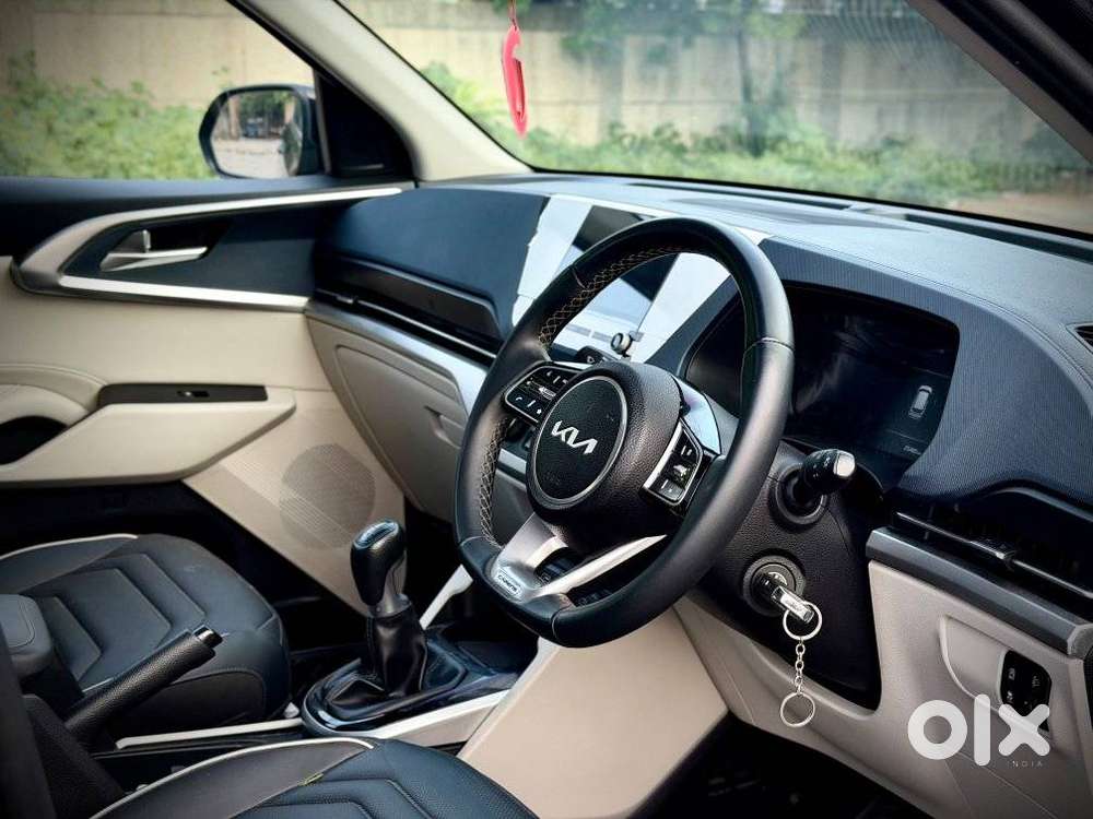 Kia Carens, 2025