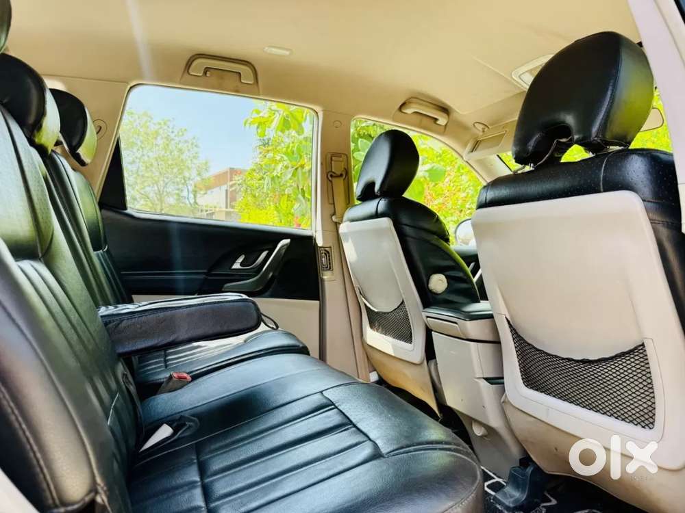 Mahindra Xuv500 At W6 2wd, 2018, Diesel