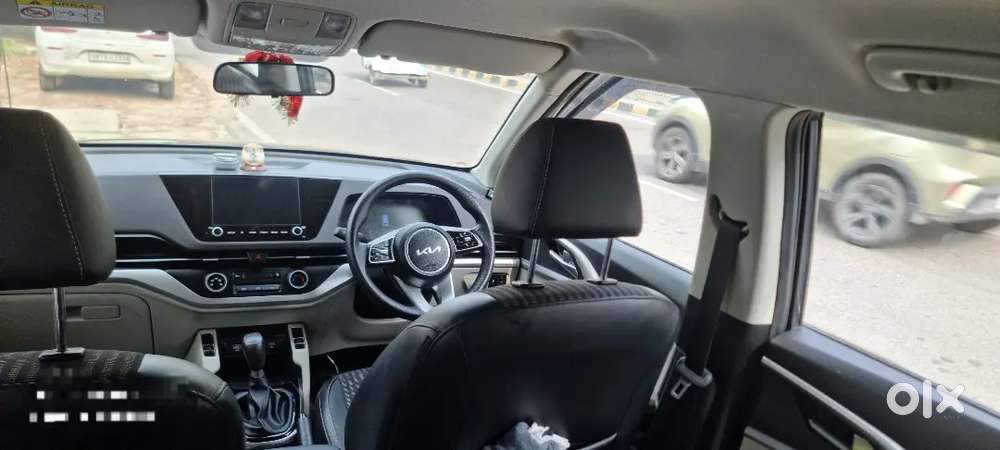 Kia Carens 2022 Petrol Well Maintained