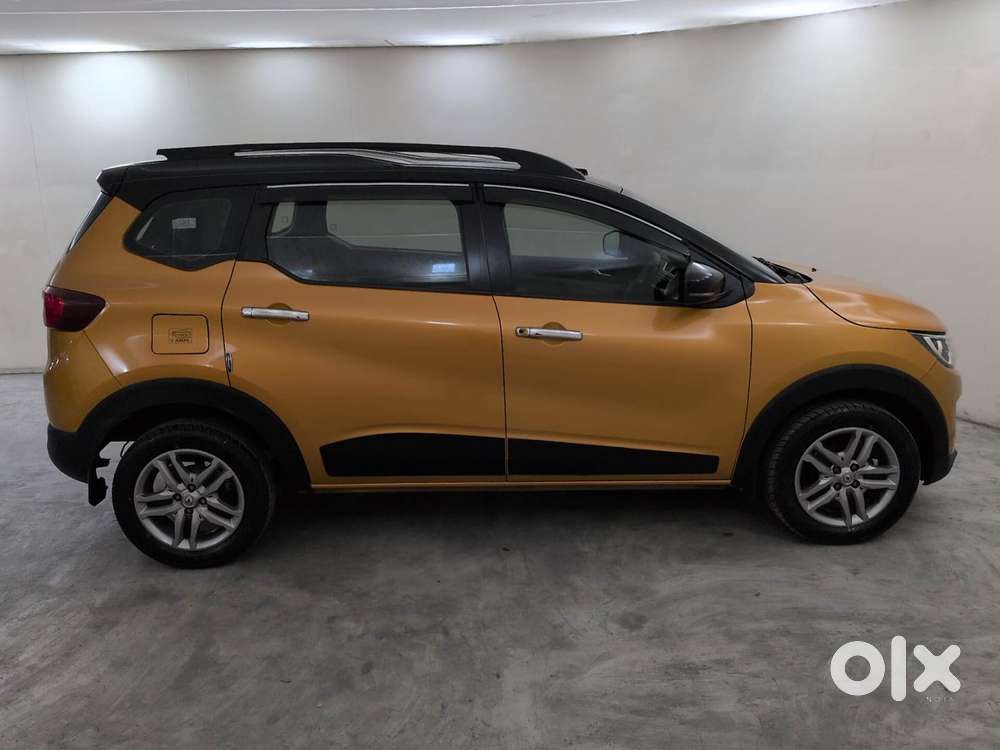 Renault Triber 1.0 Rxz Dual Tone, 2022, Petrol