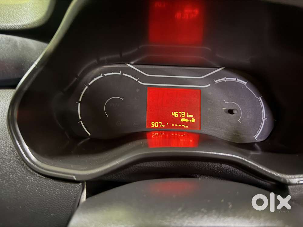 Renault Triber 1.0 Rxe, 2021, Petrol