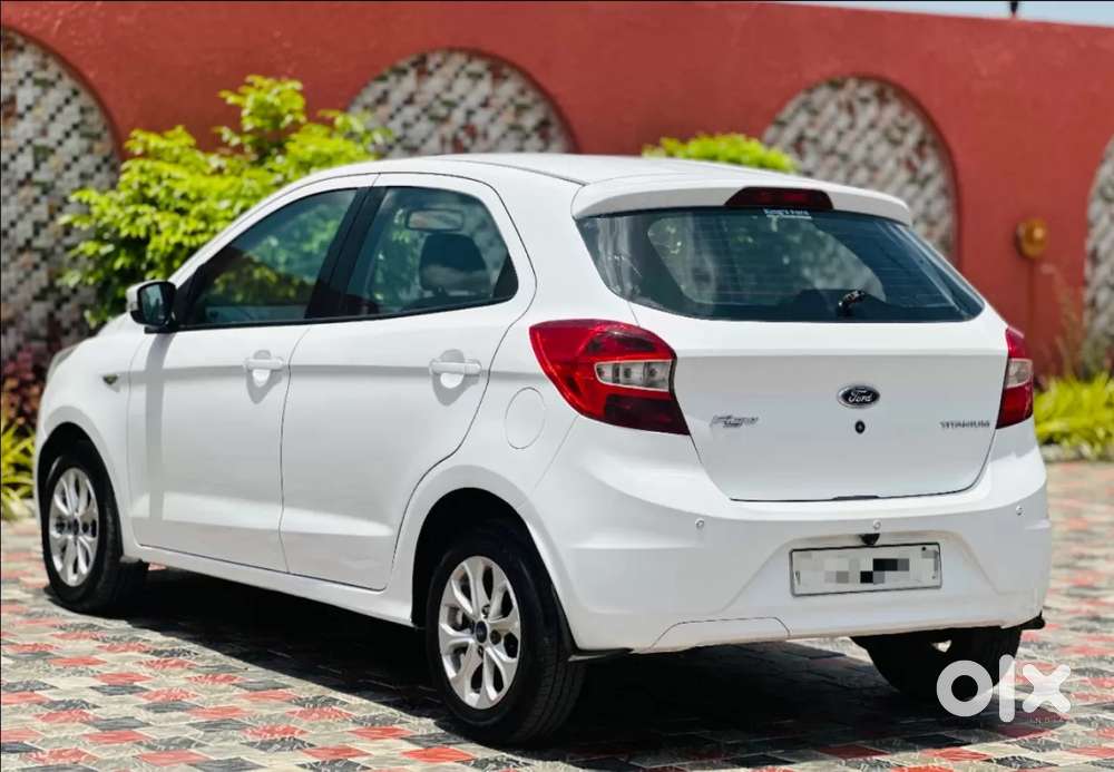 Ford Figo Titanium, 2016, Petrol