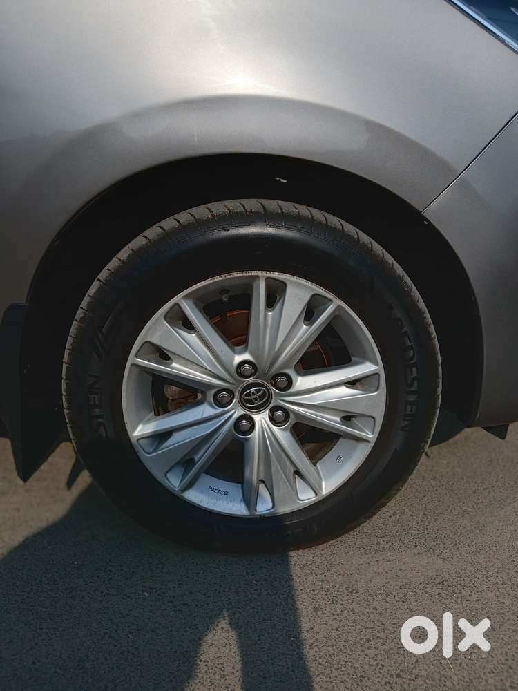 Toyota Innova Crysta 2.8 Z, 2016, Diesel