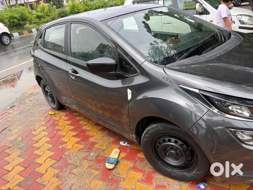 Tata Altroz Xe 2021 Cng Plus Petrol