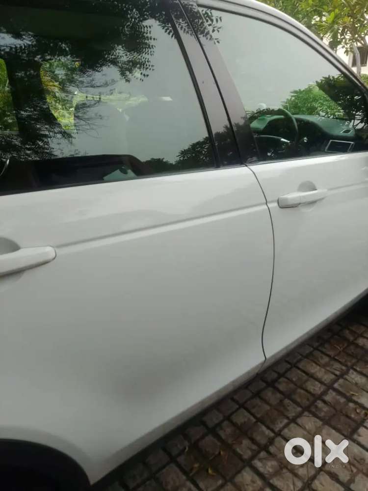 Land Rover Discovery Sport Sell