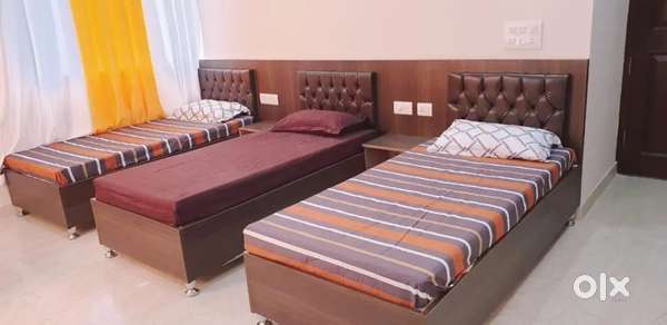 NO BROKERAGE! Find & fill your Boys PGs with all amenities in Noida!