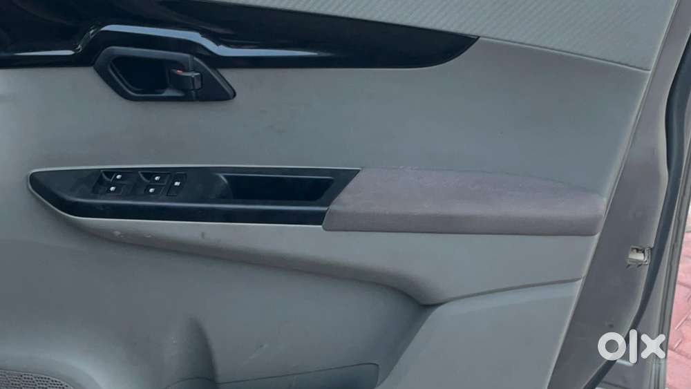 Mahindra Kuv 100 2016-2017 Mfalcon D75 K8, 2016, Diesel