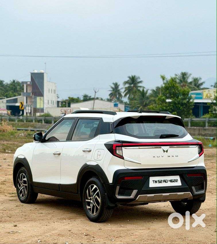 Mahindra Xuv 3xo Ax5 Ds Mt, 2024, Diesel