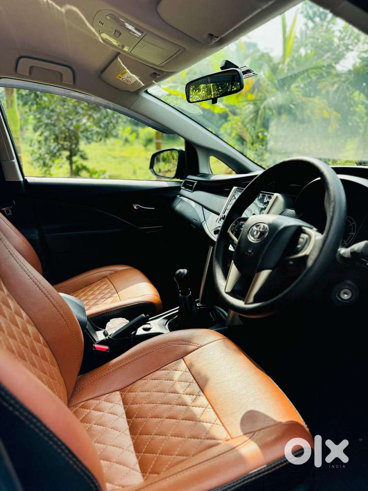 Toyota Innova Crysta [2020-ongoing] 2.4 Gx 7 Str, 2022, Diesel