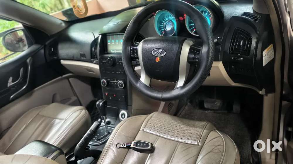 Mahindra Xuv500 1.99 Fwd W8 Automatic 2017