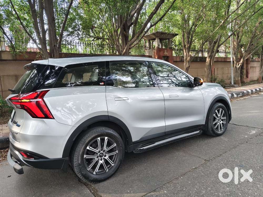Mahindra Xuv700 2.0 Ax 7 Petrol At Str, 2022, Petrol