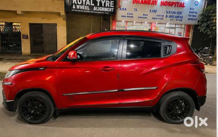 Mini Suv Mahindra Kuv 100 2016 Petrol Well Maintained