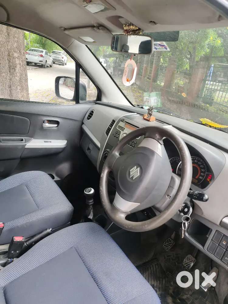 Maruti Suzuki Wagon R 2011 Vxi Top,passing Till 2031